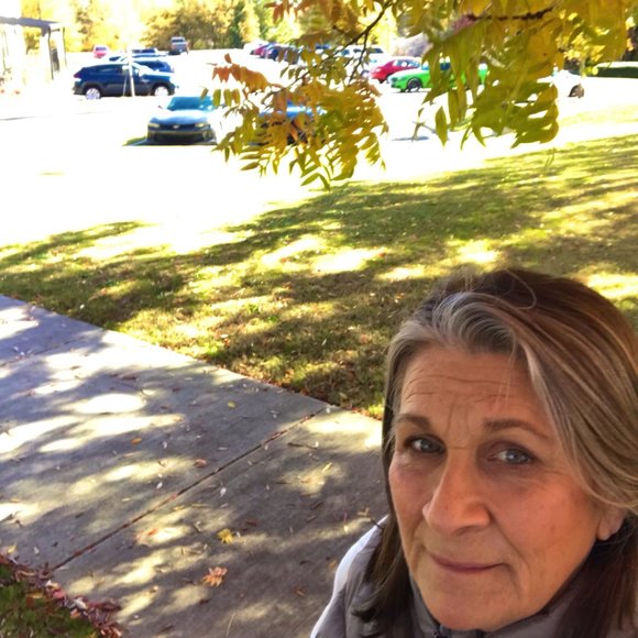 Meet Karey - Picture 5 of 5